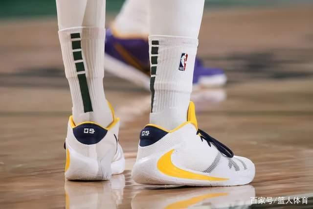 塔图姆38分绿军大胜爵士 火箭险胜马刺3连胜